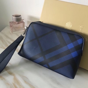 Burberry�¿��а� СţƤLondon���� �๦�� �ͱ�����ʿ���ð� ��ɫ