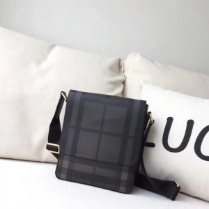 Burberryn�а� ��Ѭ���� �ͱ����ʲ�� �������� ���� ����б��� ��ɫ