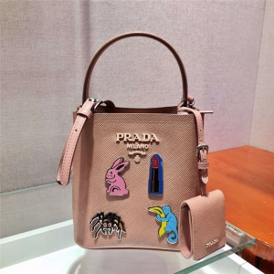 1BA217 PradaŮ�� Prada Panier ���Ž������� SaffianoƤ�� Prada�ִ� ź��