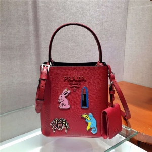 1BA217 PradaŮ�� Prada Panier ���Ž������� SaffianoƤ�� Prada�ִ� ��ɫ