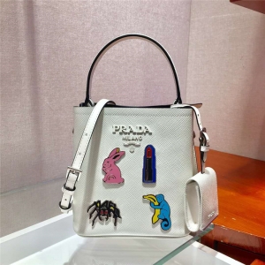 1BA217 PradaŮ�� Prada Panier ���Ž������� SaffianoƤ�� Prada�ִ� ��ɫ