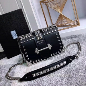 1BD045 Prada cahierŮ�� �¿� í��װ�� СţƤ �����ﵥ��б��� ��ɫ