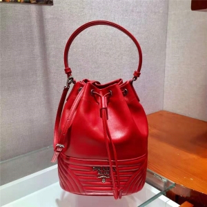 1BH038 PradaŮ�� ����������� 笷� СţƤб��� PradaˮͰ�� ��ɫ