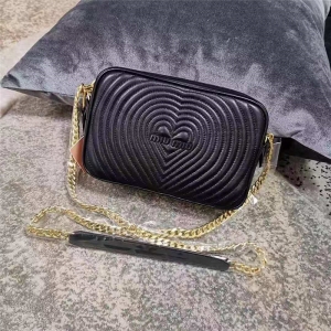 5BH118C MiuMiu���� MatelasseС��Ƥ ����ѹ�� ���������� ��ɫ