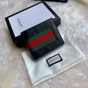 408827 GUCCI �ų� ��ʿ��ɫţƤ��������˫Gѹ�ƶ̿�Ǯ��