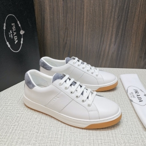 4E3544 Prada2020�¿���Ь PradaƤ���˶�Ь ������С��Ь ���а�Ь
