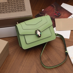 Bvlgari������ Serpenti Foreverϵ��Ů�� С�� ��������ͷ�� ��ɫ
