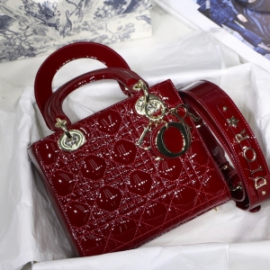 M0538 �ϰ�Lady Dior My ABCDior �ִ� ��Ƥ�ٸ��� ӣ�Һ�