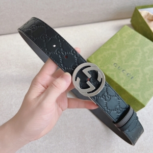 411924 Gucci����ʽ˫G���� SignatureƤ����ʿ���� ��ɫ