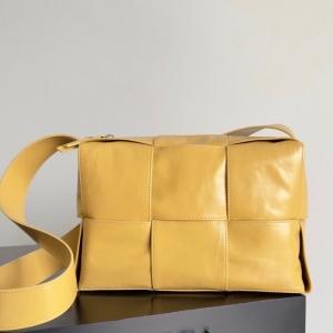 Bottega Veneta ��羼� Intreccio��֯����Ƥ��б��� BV Arco����� �����ɫ