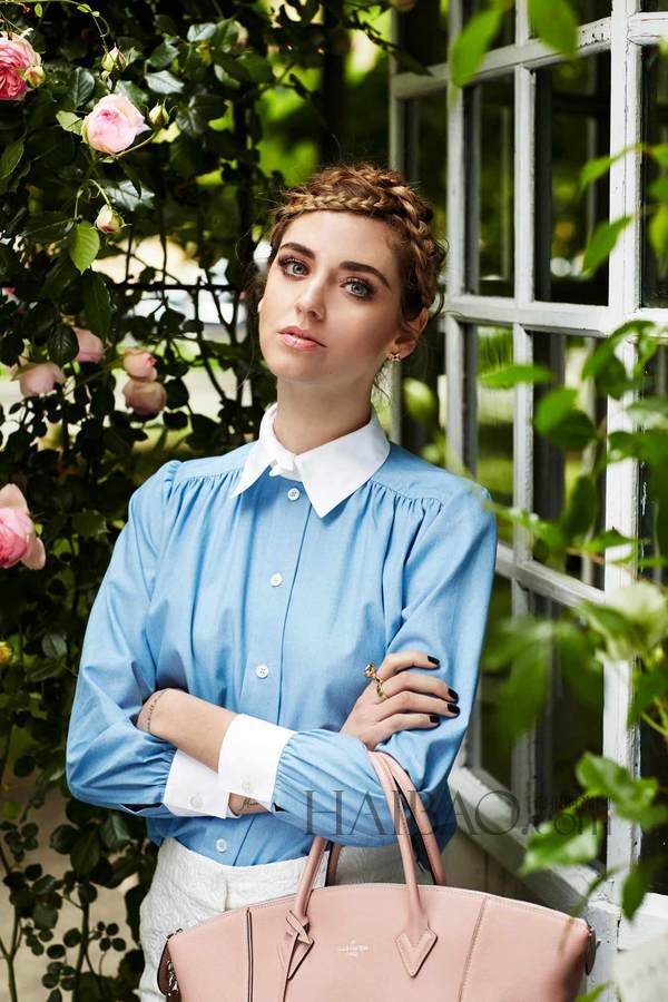 时尚博主嘉拉·法拉格尼 (Chiara Ferragni) 演绎全新路易·威登LV (Louis Vuitton) Lockit系列手袋大片